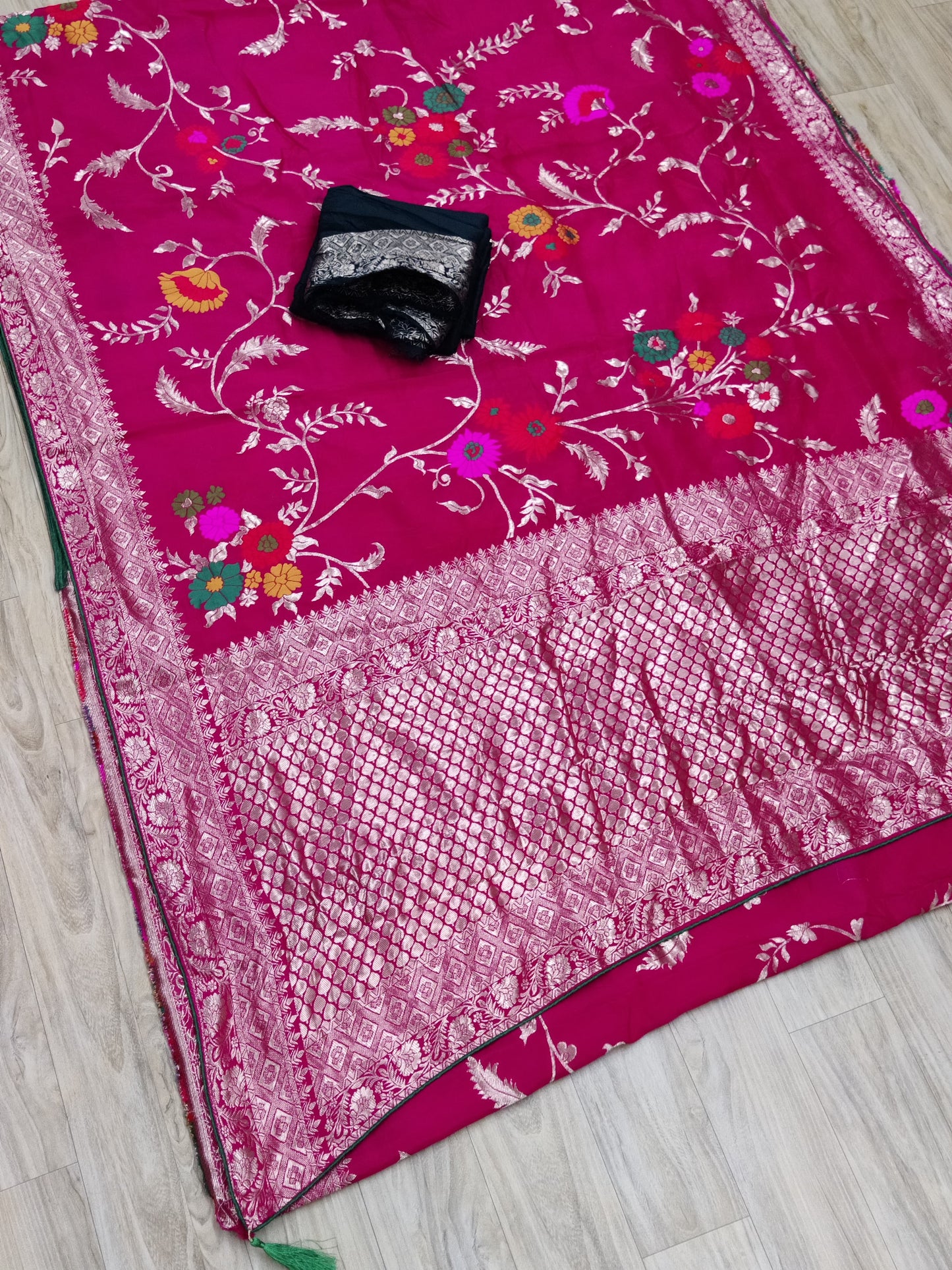 Pure Munga Silk Beautiful Zari Mina Pattern Work Saree