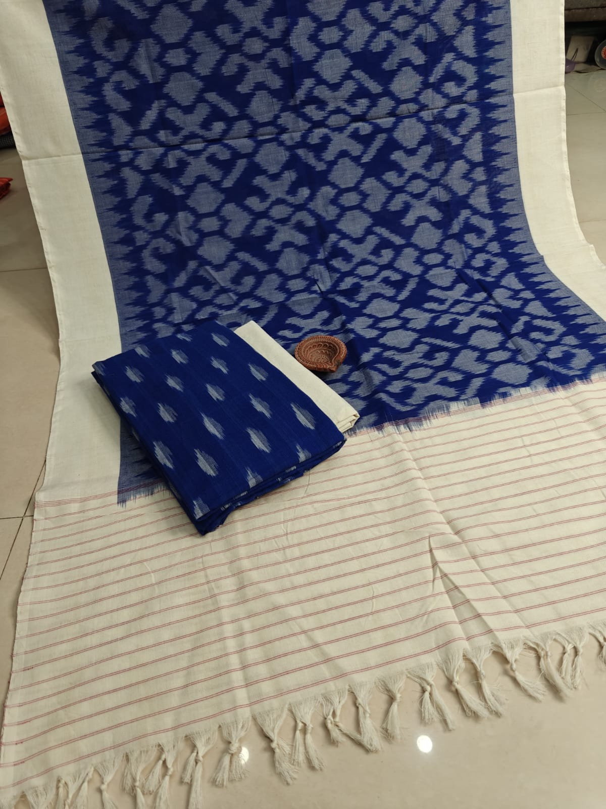 Pure Cotton Double Ikkat Unstitched Suit.