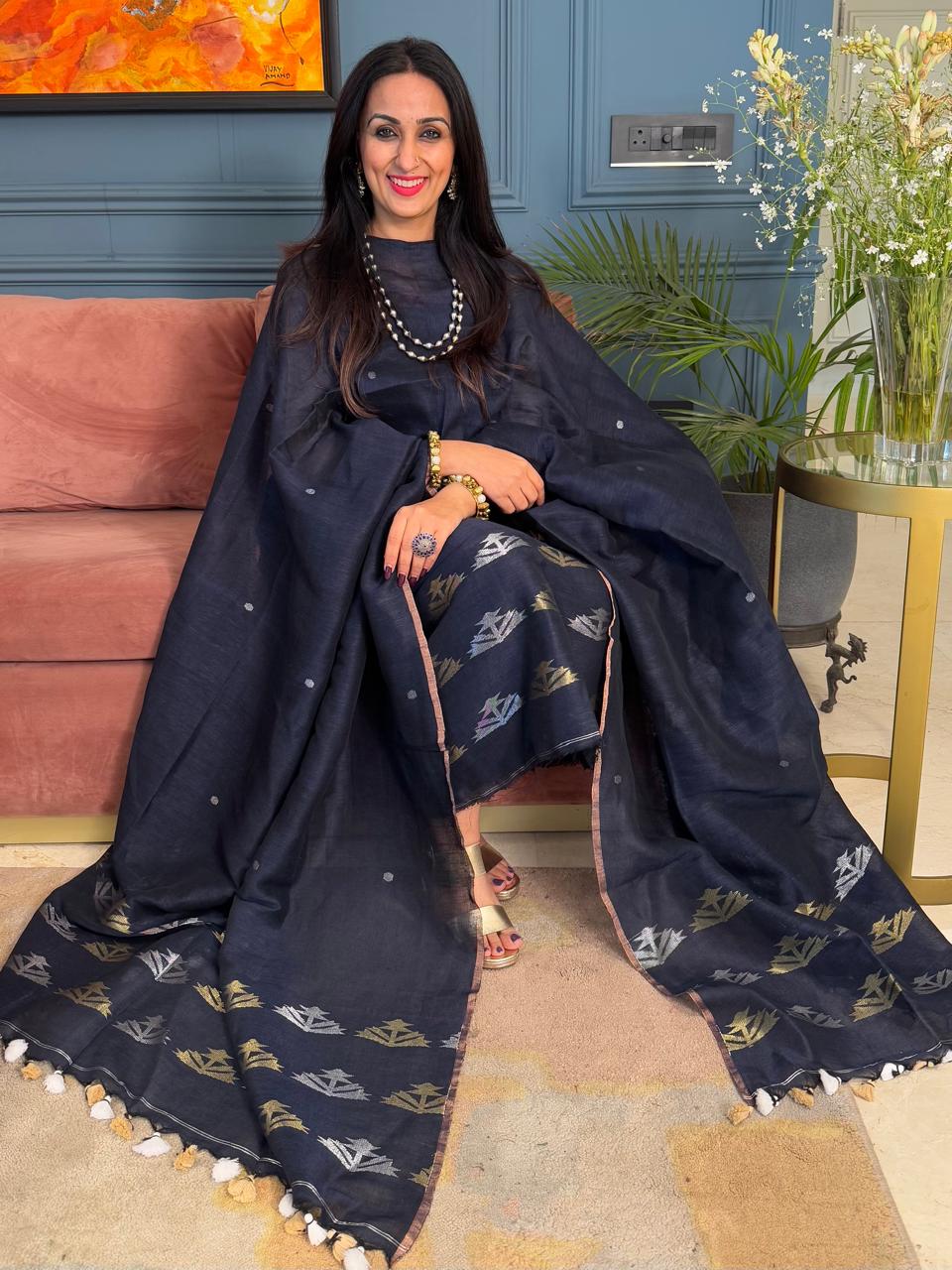 Pure Linen Jamdani Unstitch Suit.