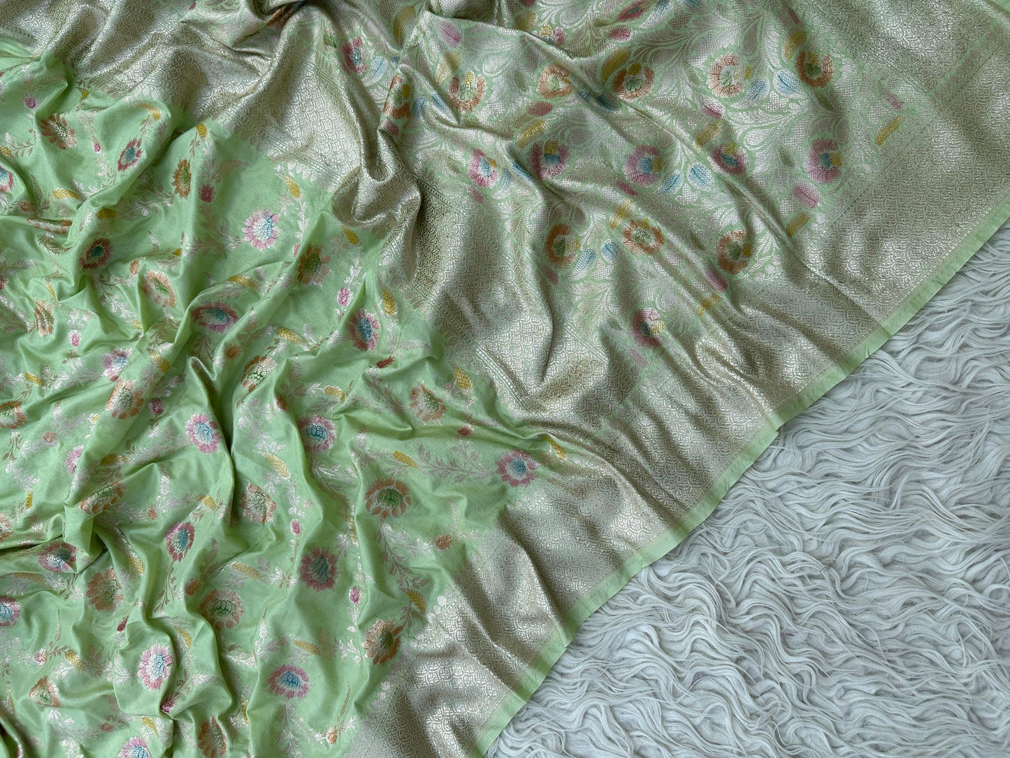 Banarasi Mashru Silk Allover Hand Brush dye Saree With Zari work.