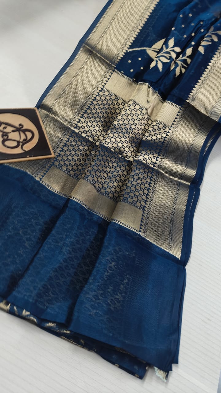 Banarasi Georgette Silk Saree With Blouse.