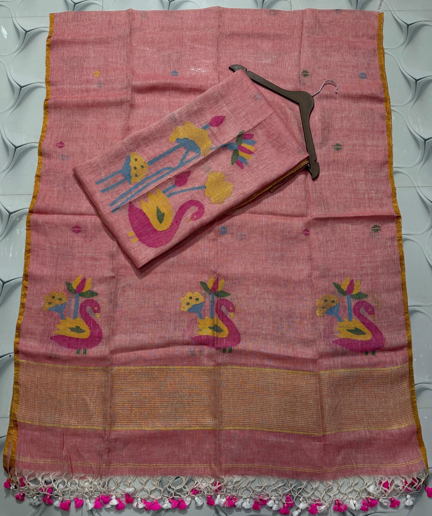 Pure Linen Jamdani Unstitch Suit.