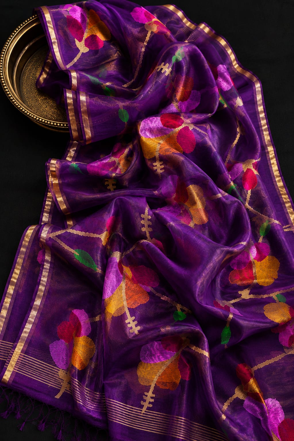 Pure Maslin Jamdani Saree with Blouse.