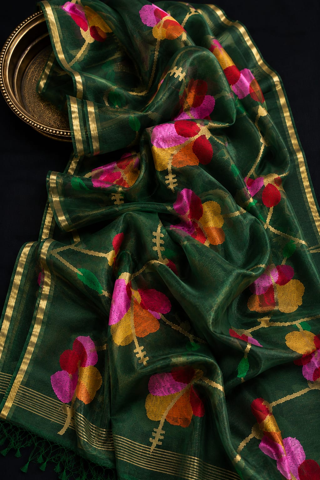Pure Maslin Jamdani Saree with Blouse.