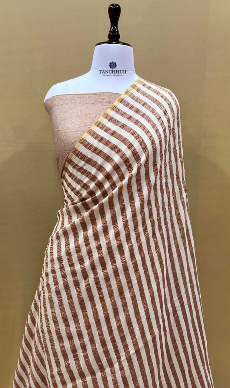 Pure Banarasi Handloom Munga Silk Saree.