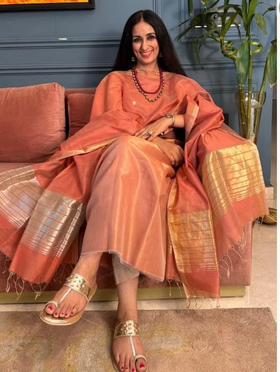 Pure Maheswari Silk Cotton Handwoven Unstitch Suit.