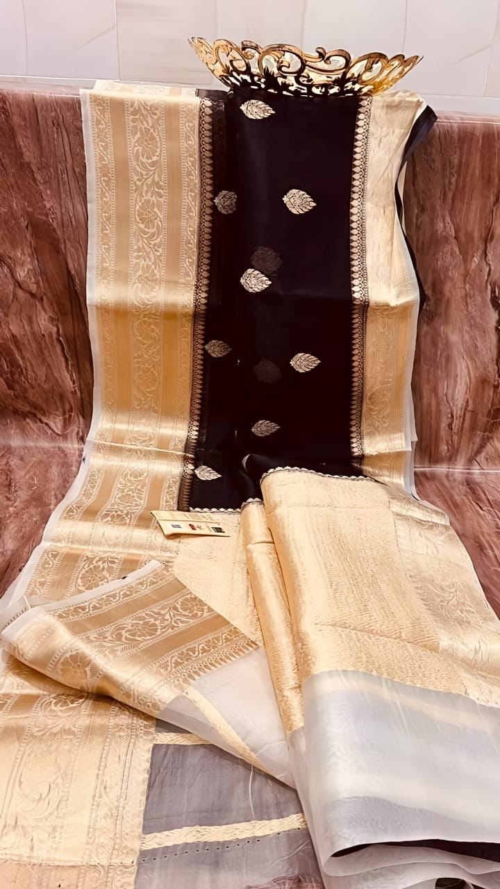 Banarasi Kora Organza Silk Saree.