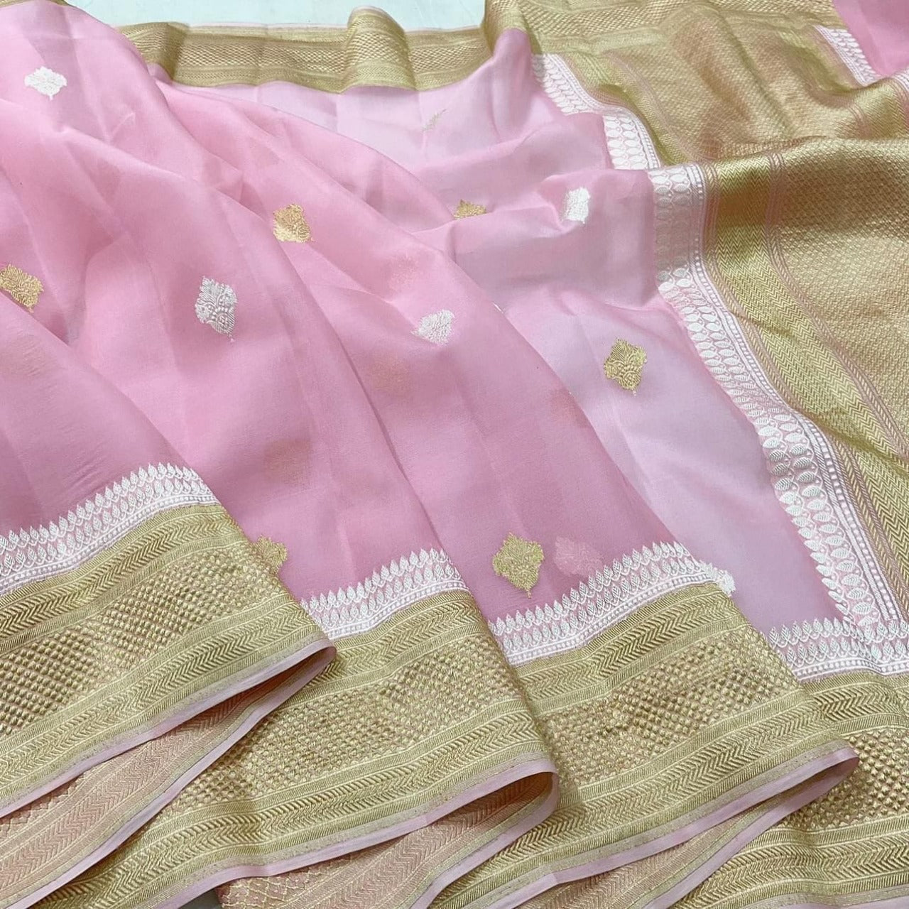 Banarasi Kora Organza Silk Saree.