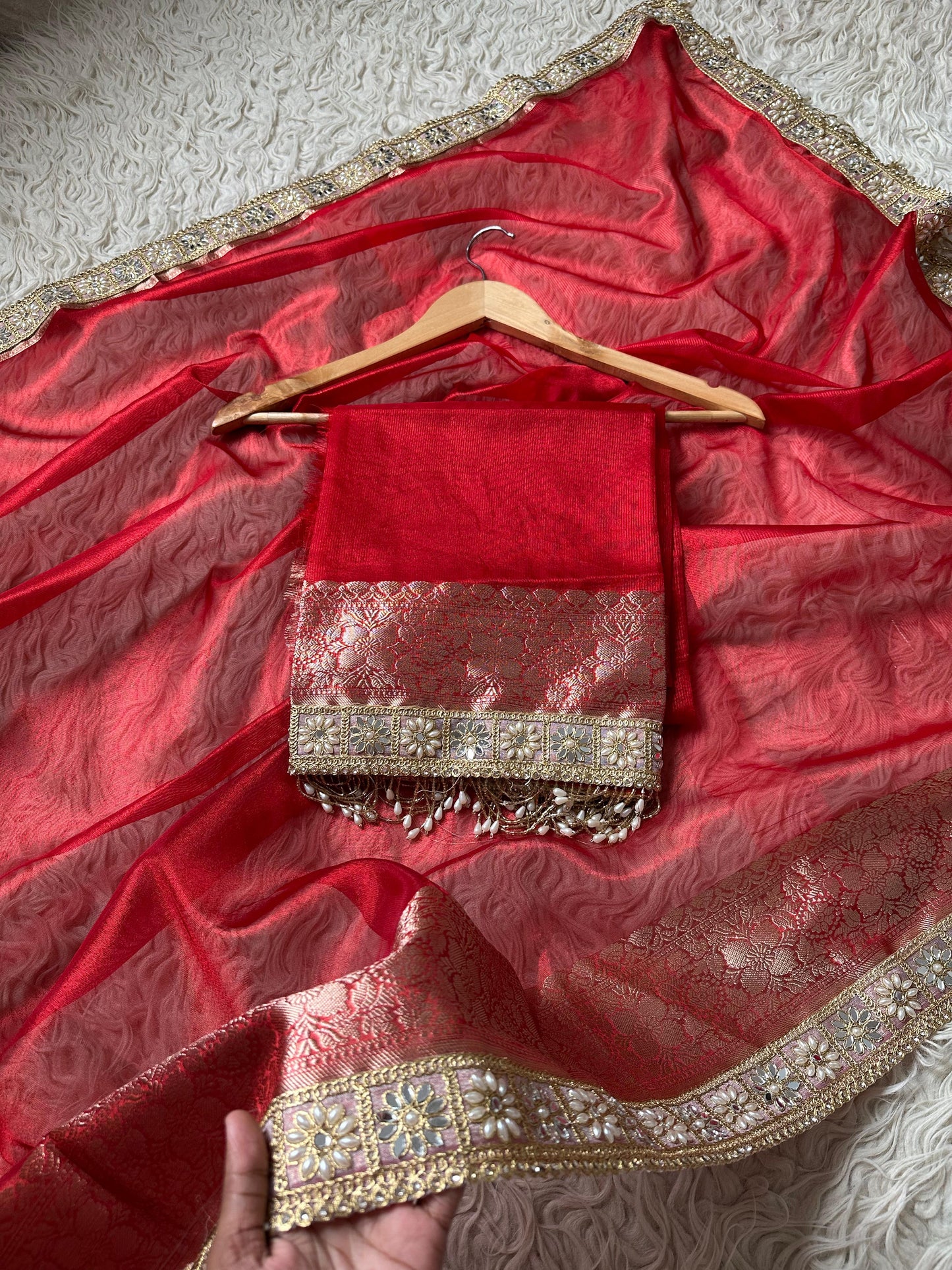 Banarasi Tissue lace Work Soft Silk Saree.