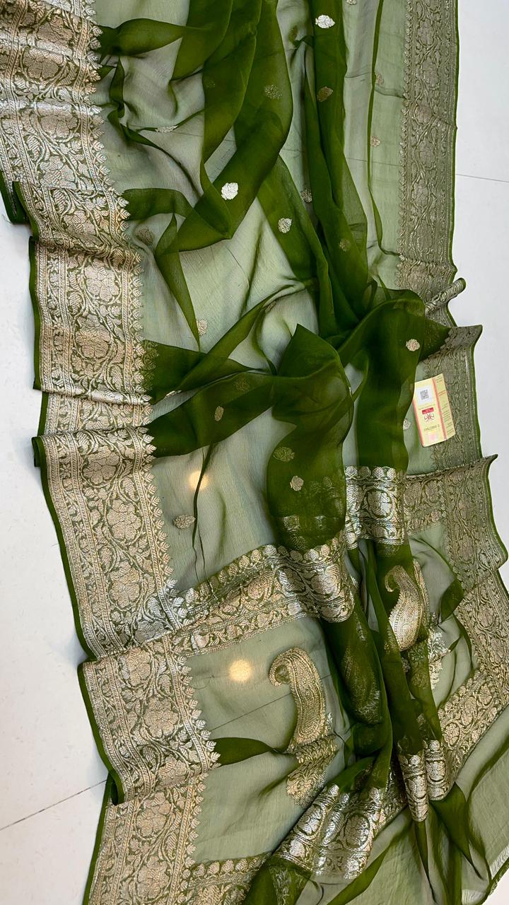 Pure Handloom Khaddi Chiffon Georgette Saree With Silver Zari Weaving Blouse ( length- 6.3 meter )