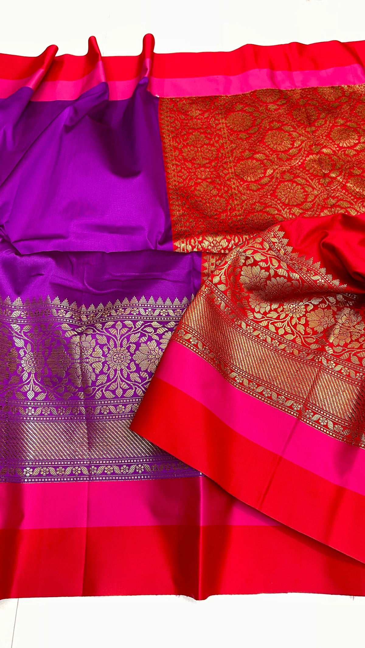Banarasi Maheshwari Silk Saree With Zari Weaved Border.