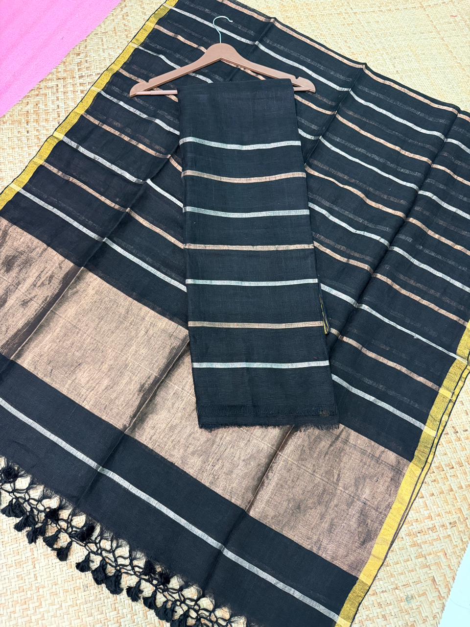 Pure Linen Jamdani Unstitch Suit.