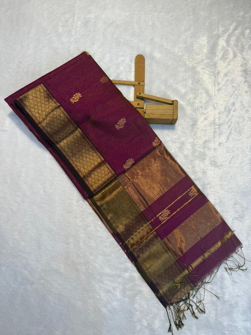 Pure Maheshwari Handloom Silk Saree.