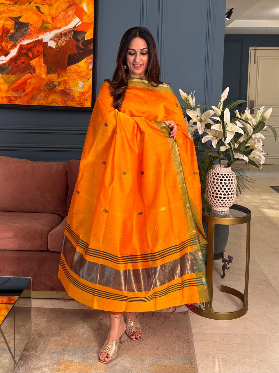 Pure Maheswari Silk Cotton Handwoven Unstitch Suit.