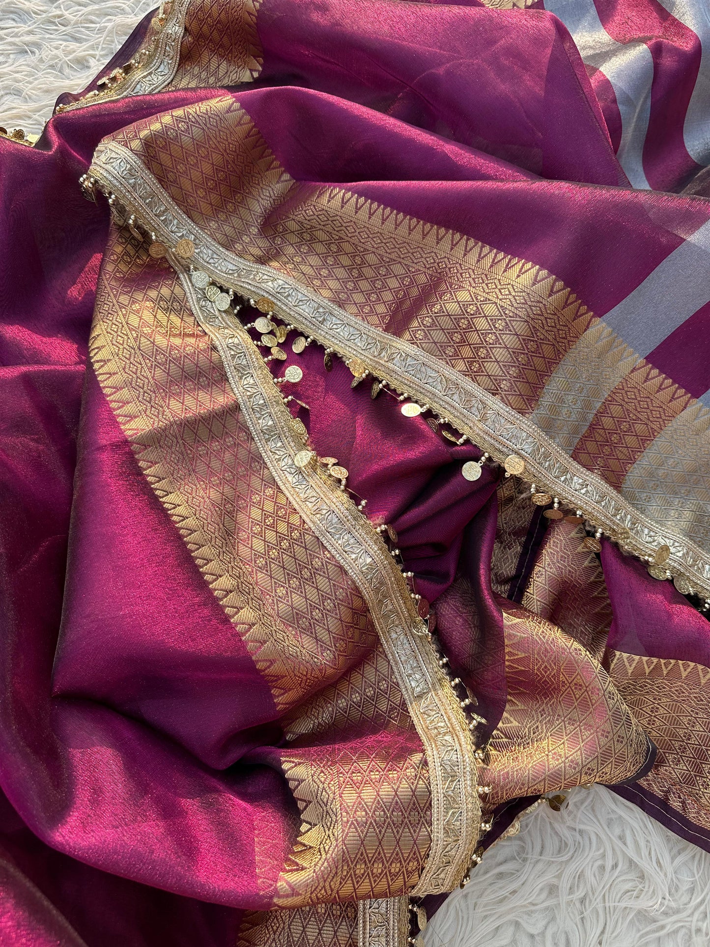 Banarasi most trending tissue Saree With beautiful coins lace