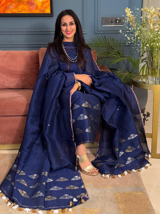 Pure Linen Jamdani Unstitch Suit.