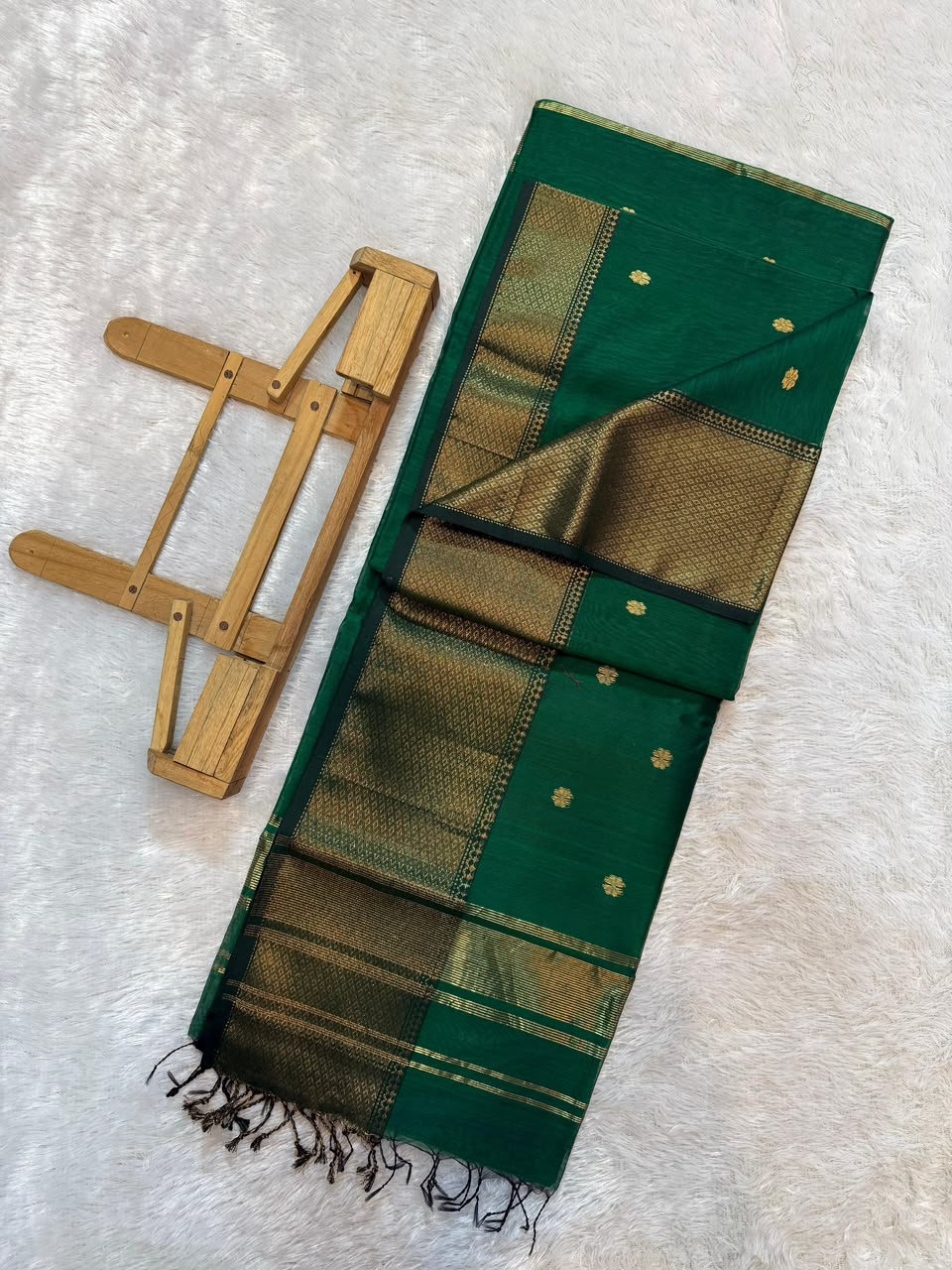 Pure Maheshwari Handloom Silk Saree.