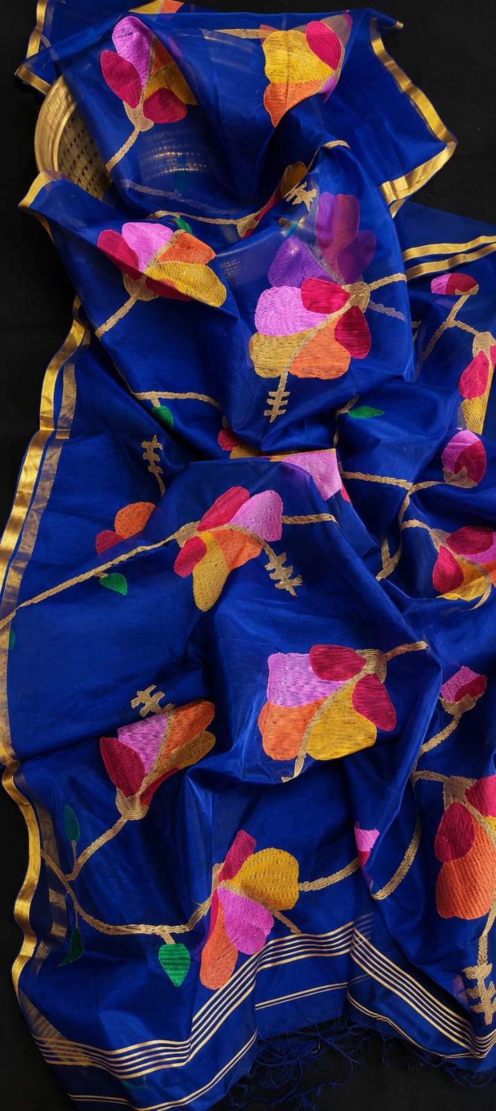 Pure Maslin Jamdani Saree with Blouse.