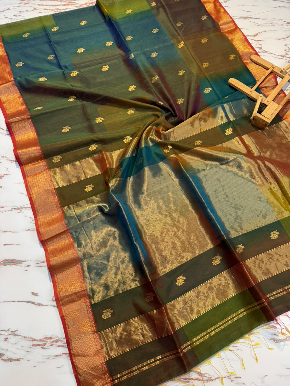 Pure Maheshwari Handloom Silk Saree.