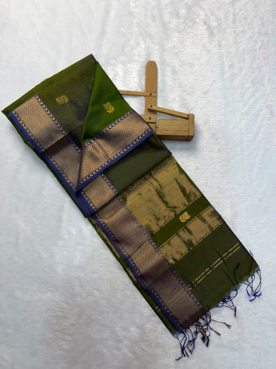 Pure Maheshwari Handloom Silk Saree.