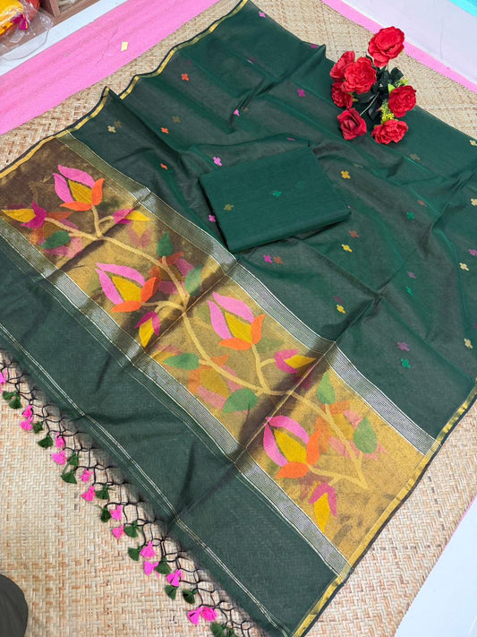 Pure Muslin Jamdani Unstitch Suit.