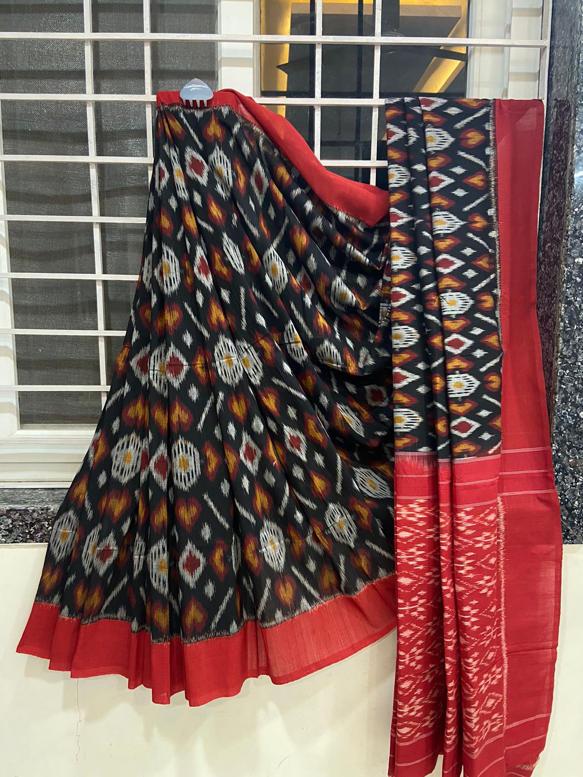 Beautiful Ikkat Cotton Saree With Blouse