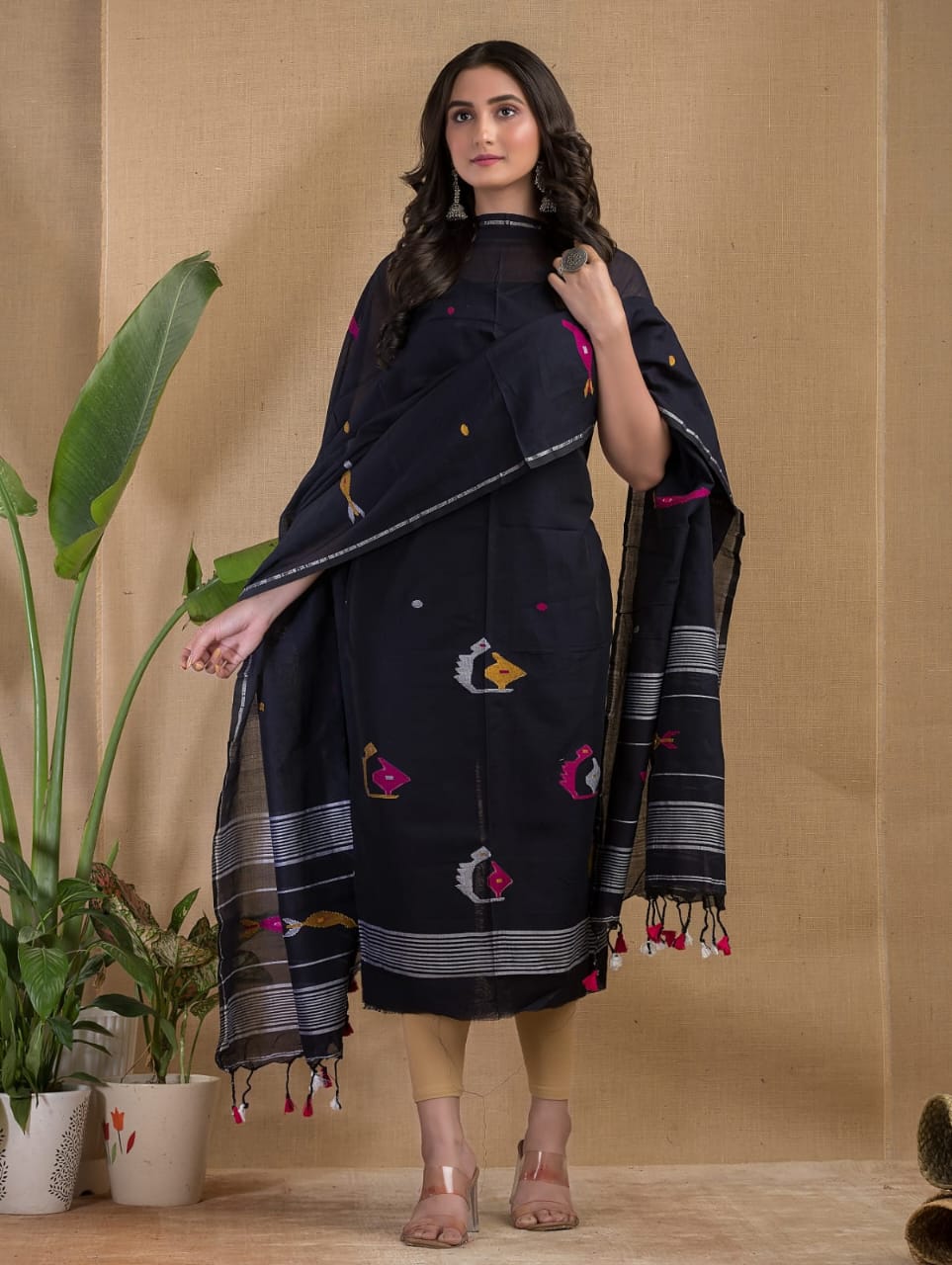 Pure Jamdani Unstitch Suit.