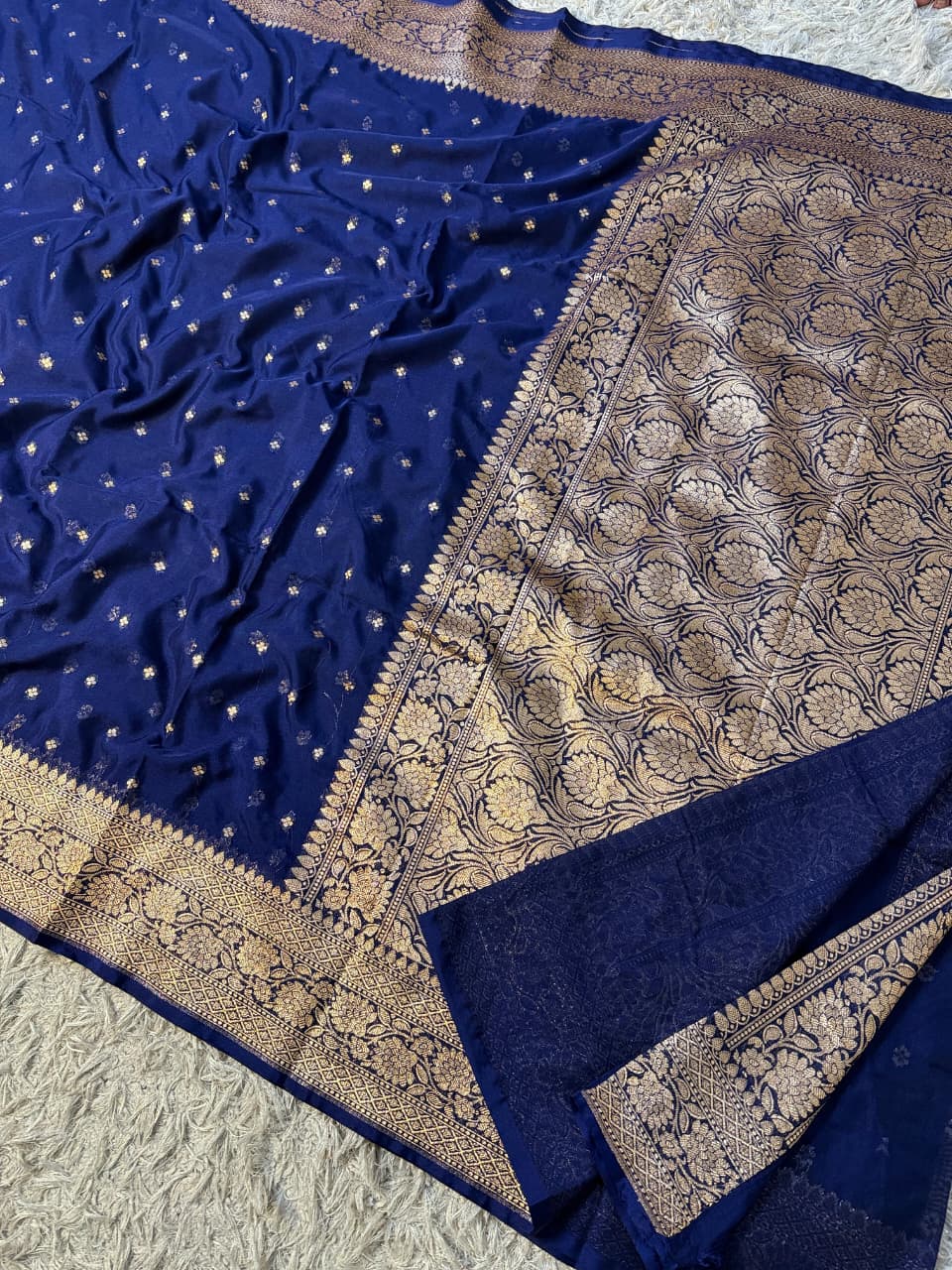 Banarasi Georgette Silk Saree With Blouse.