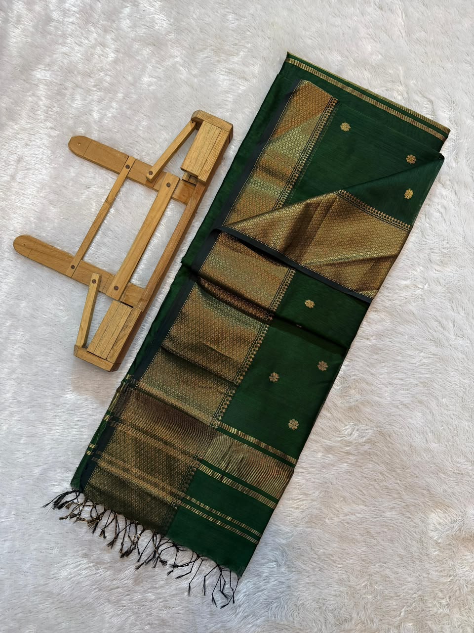 Pure Maheshwari Handloom Silk Saree.