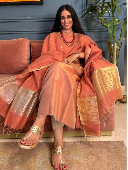 Pure Maheswari Silk Cotton Handwoven Unstitch Suit.