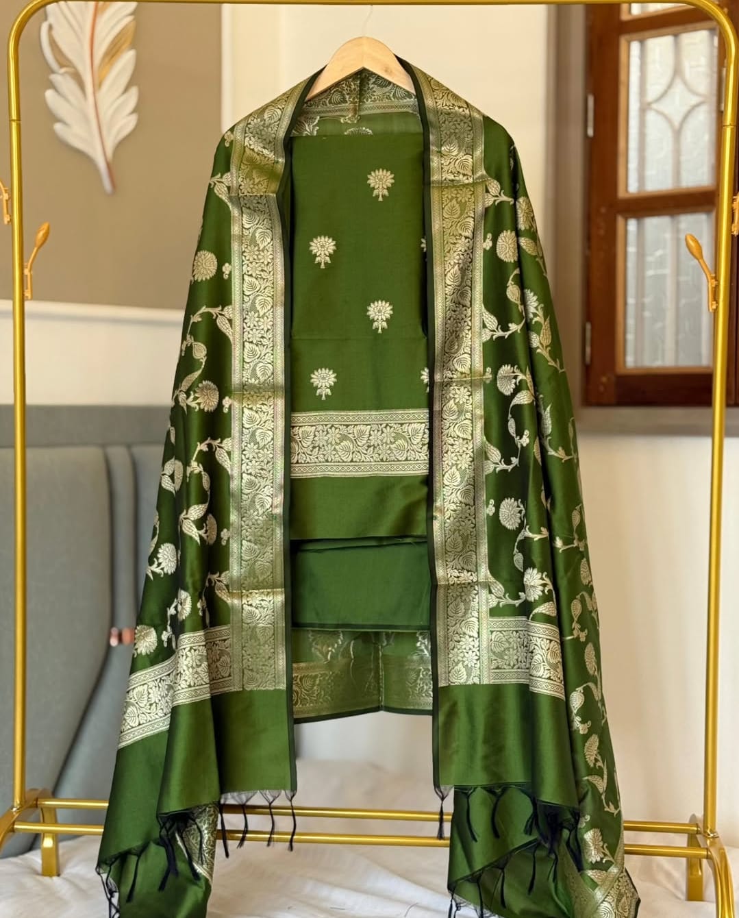 Banarasi Zari Work Unstitched Suit with Dupatta.