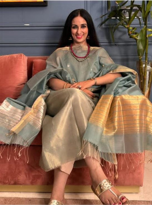 Pure Maheswari Silk Cotton Handwoven Unstitch Suit.