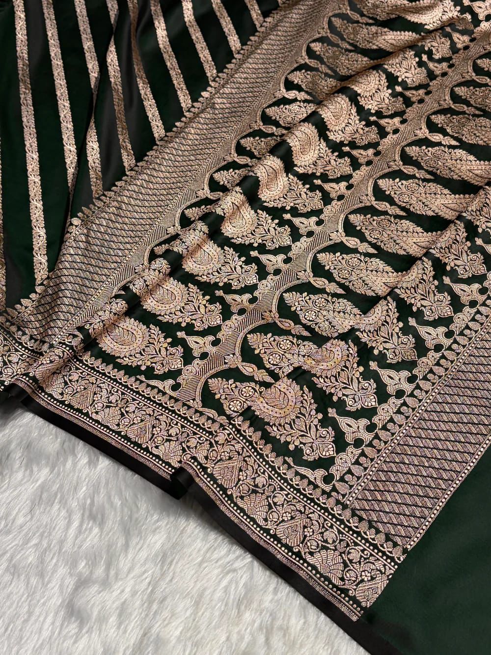 Banarasi Handloom Katan Mashru Silk Saree.