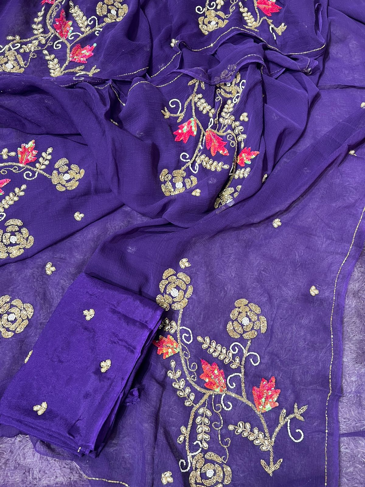 BEAUTIFUL HANDCRAFTED ZARI AND GOTA EMBROIDERY WORK DIAMOND CHIFFON SAREE (Copy)