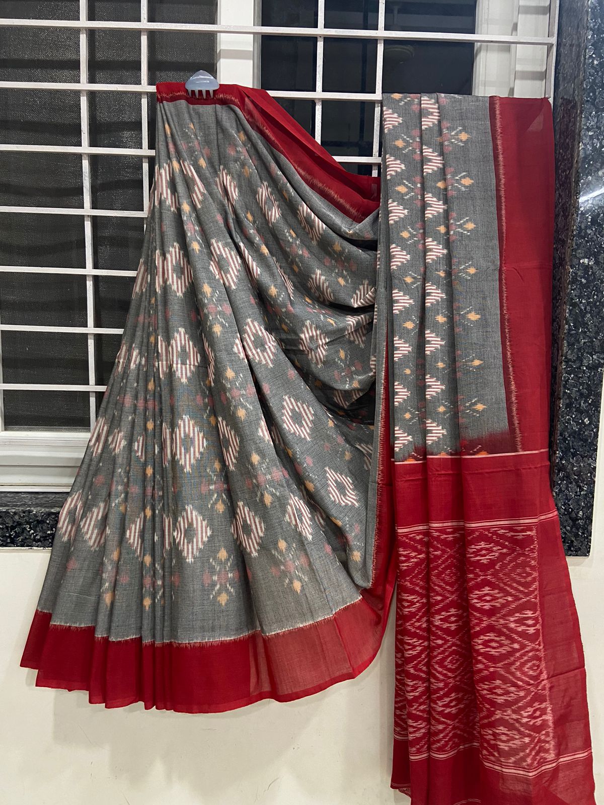 Beautiful Ikkat Cotton Saree With Blouse