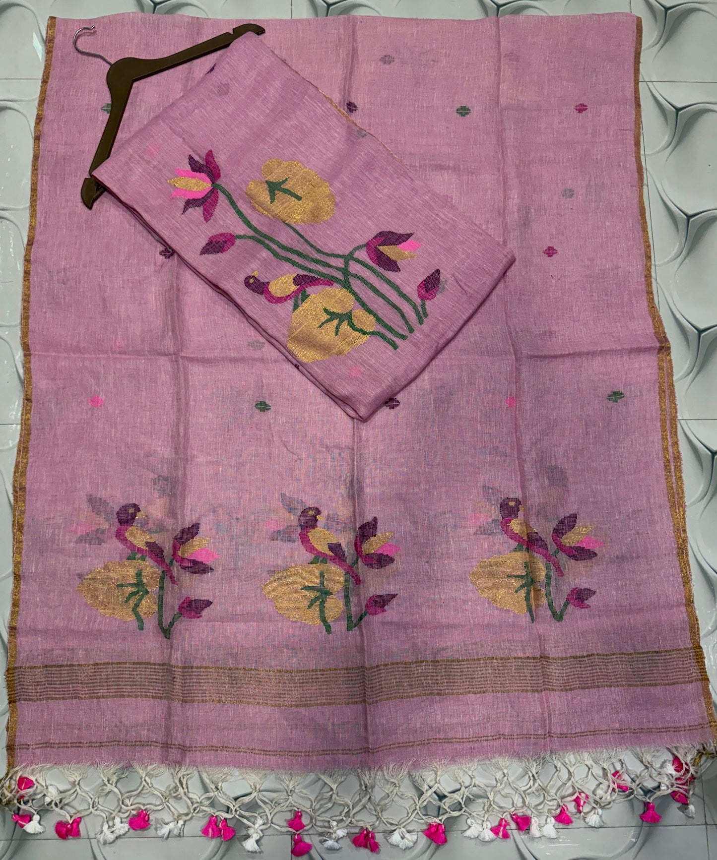 Pure Linen Jamdani Unstitch Suit.