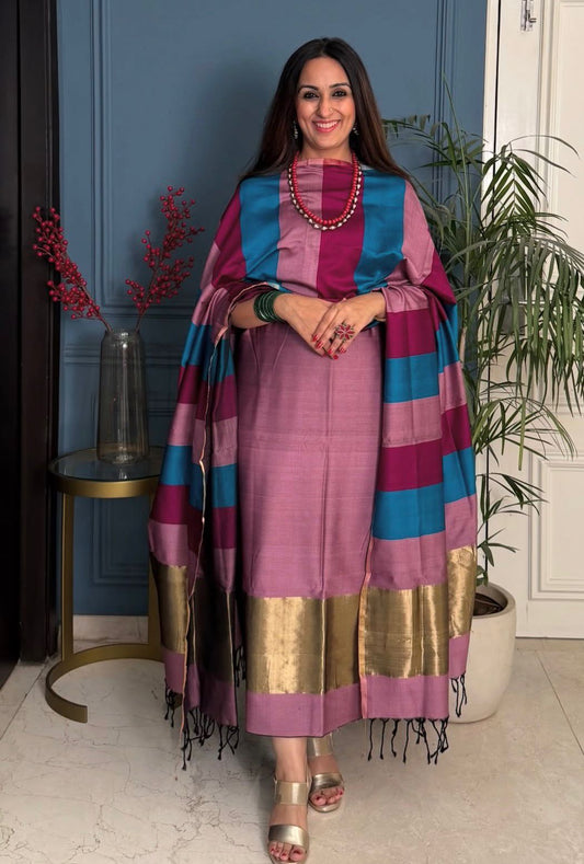 Pure Maheswari Silk Cotton Handwoven Unstitch Suit.