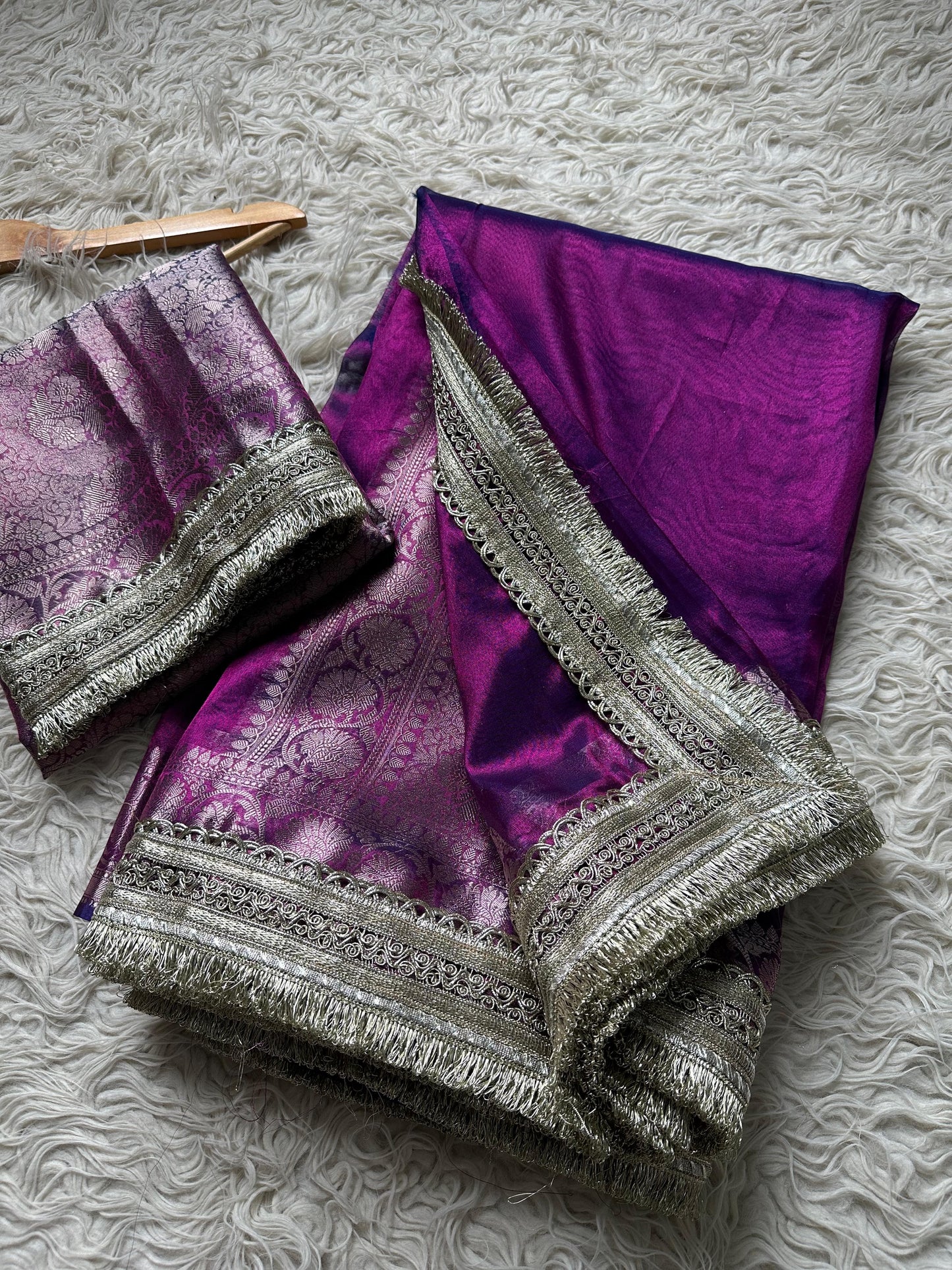Banarasi Tissue lace Work Soft Silk Saree.
