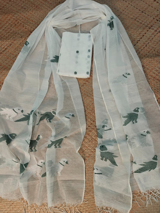 Pure Muslin Jamdani Unstitch Suit.