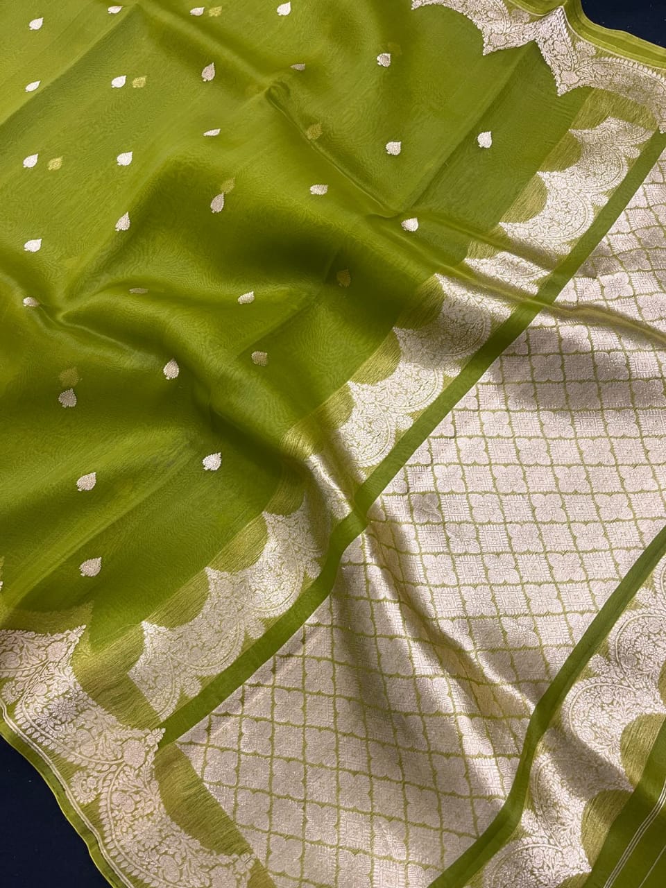 Banarasi Kora Organza Silk Saree.