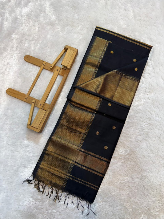 Pure Maheshwari Handloom Silk Saree.