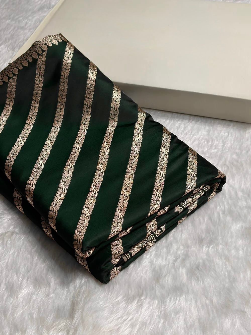 Banarasi Handloom Katan Mashru Silk Saree.