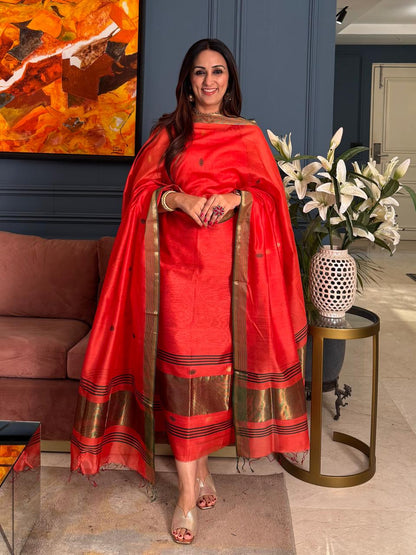 Pure Maheswari Silk Cotton Handwoven Unstitch Suit.