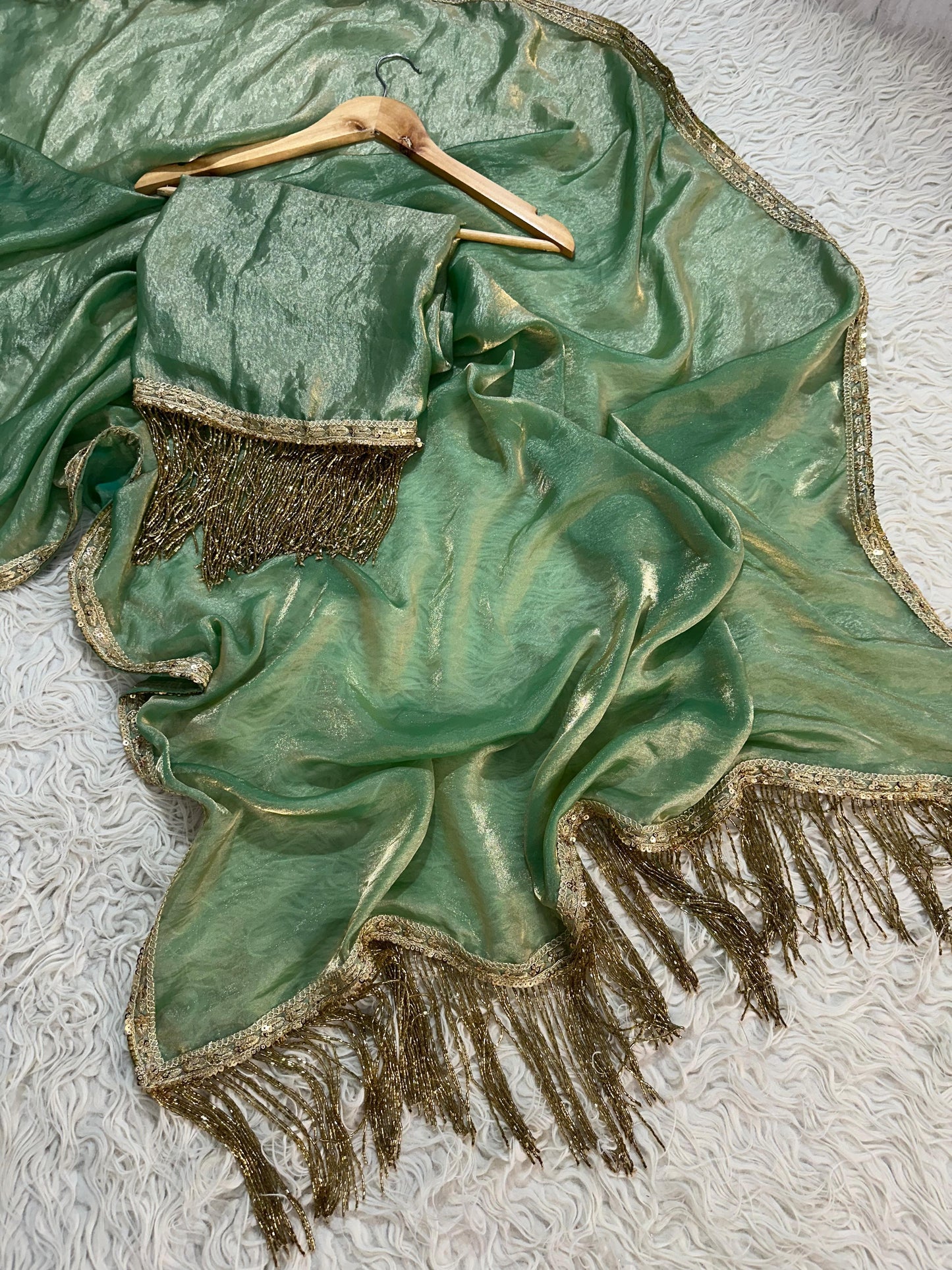 Banarasi Premium Tissue katdana lace Work Soft Silk Saree