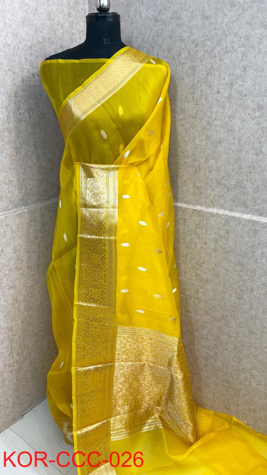 Banarasi Pure Handloom Kora Organza Silk Saree.
