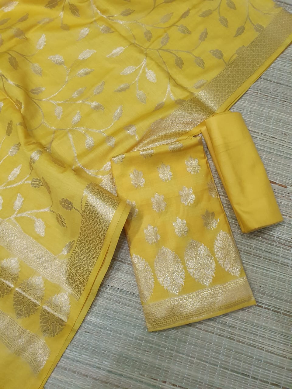 Banarasi Chiniya Silk Katan Unstitched Suit