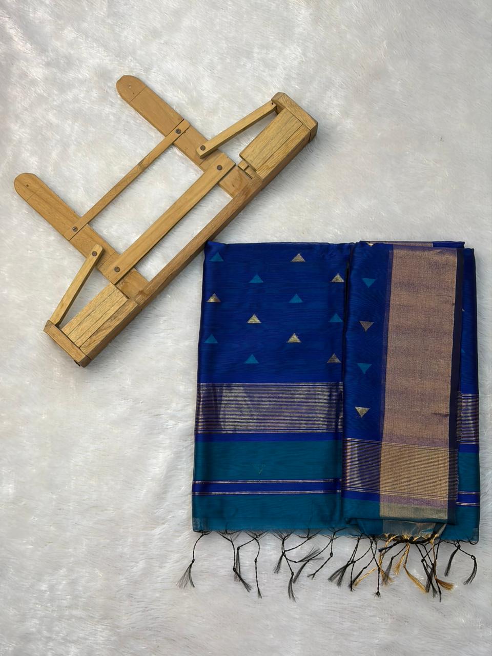 Pure Maheshwari Handloom Silk Saree.