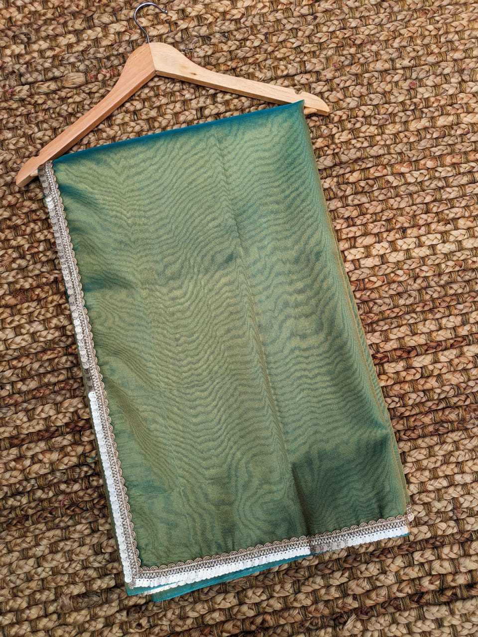 Banarasi tissue plain Saree With Lace