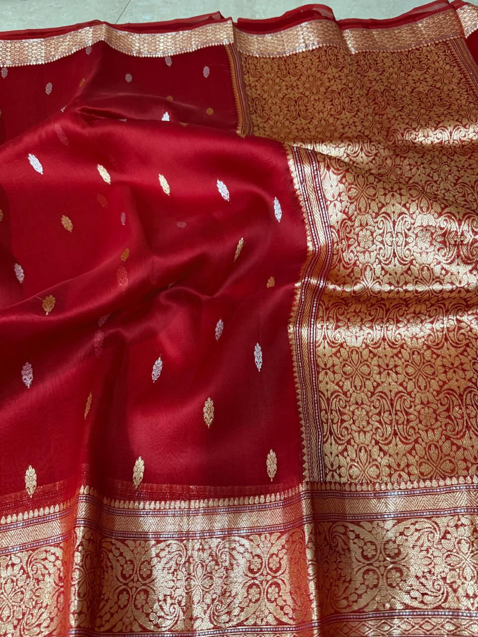 Banarasi Pure Handloom Kora Organza Silk Saree.