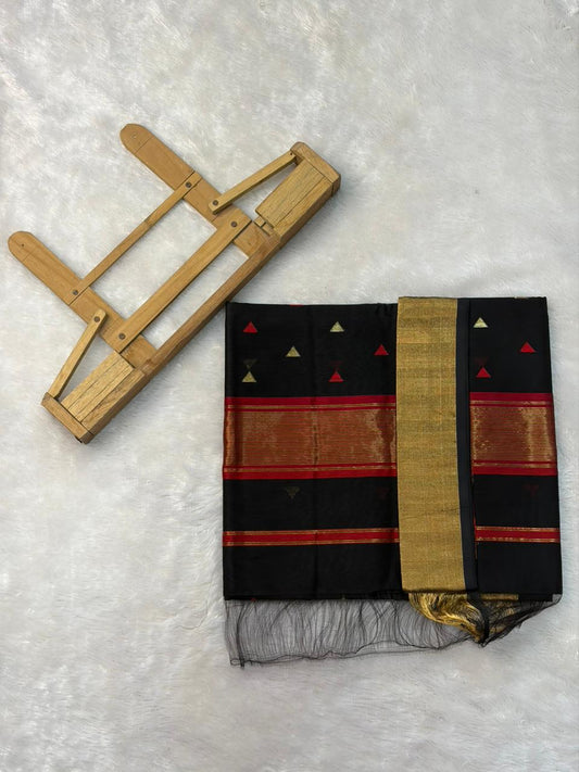 Pure Maheshwari Handloom Silk Saree.